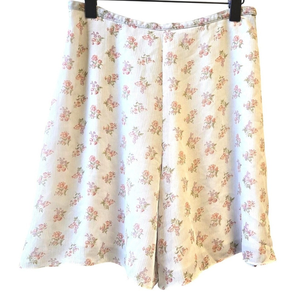 Vintage 28 Retro Floral Print High-Waisted‎ Bermuda Flowy Shorts Soft Girl